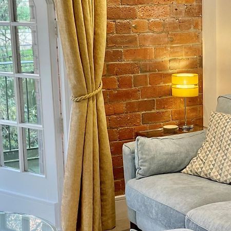 The Butler Suite York Exterior photo
